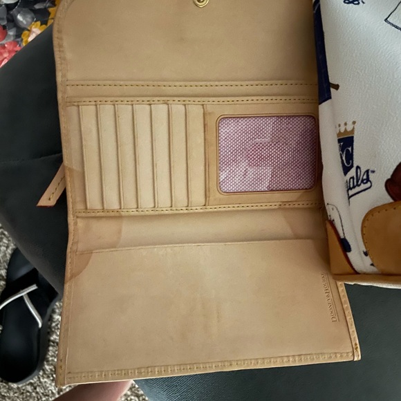 D&B bag - Picture 2 of 3